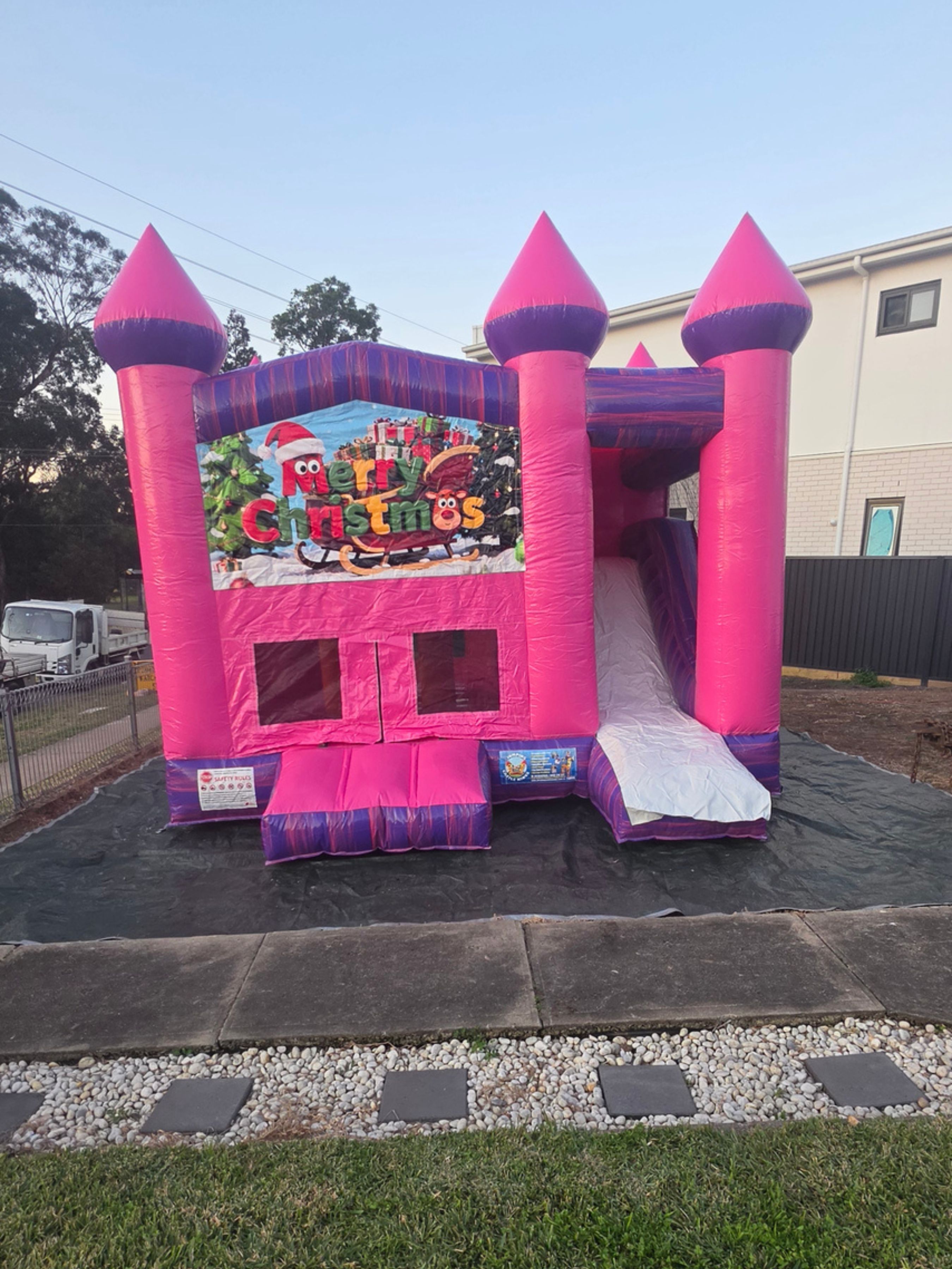 Giraffe Jumping Castle