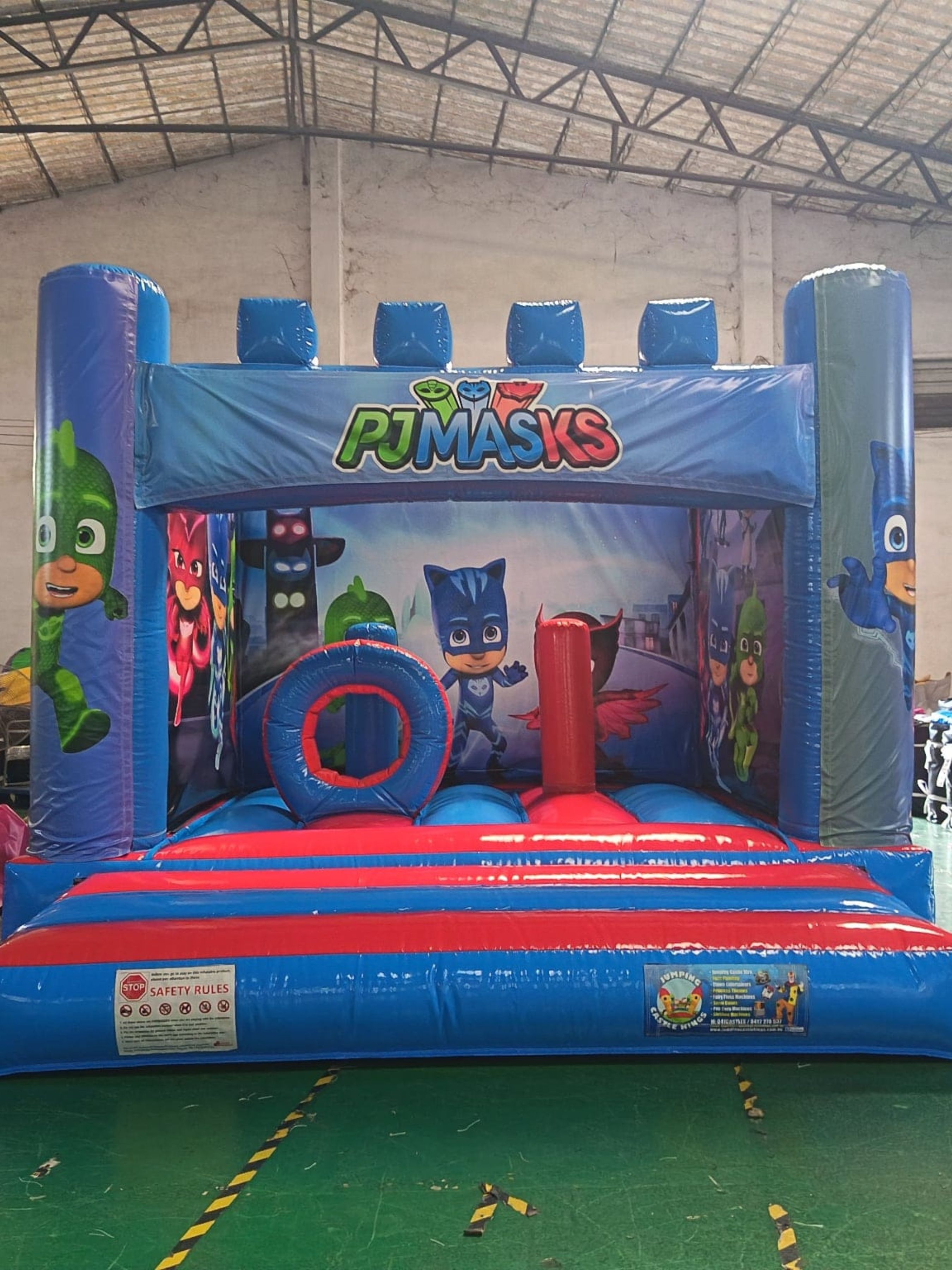 Giraffe Jumping Castle